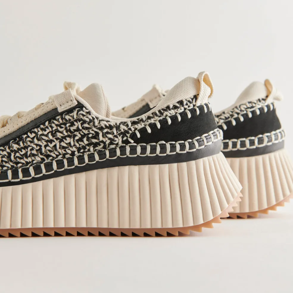 Dolen Sneakers White Black Woven