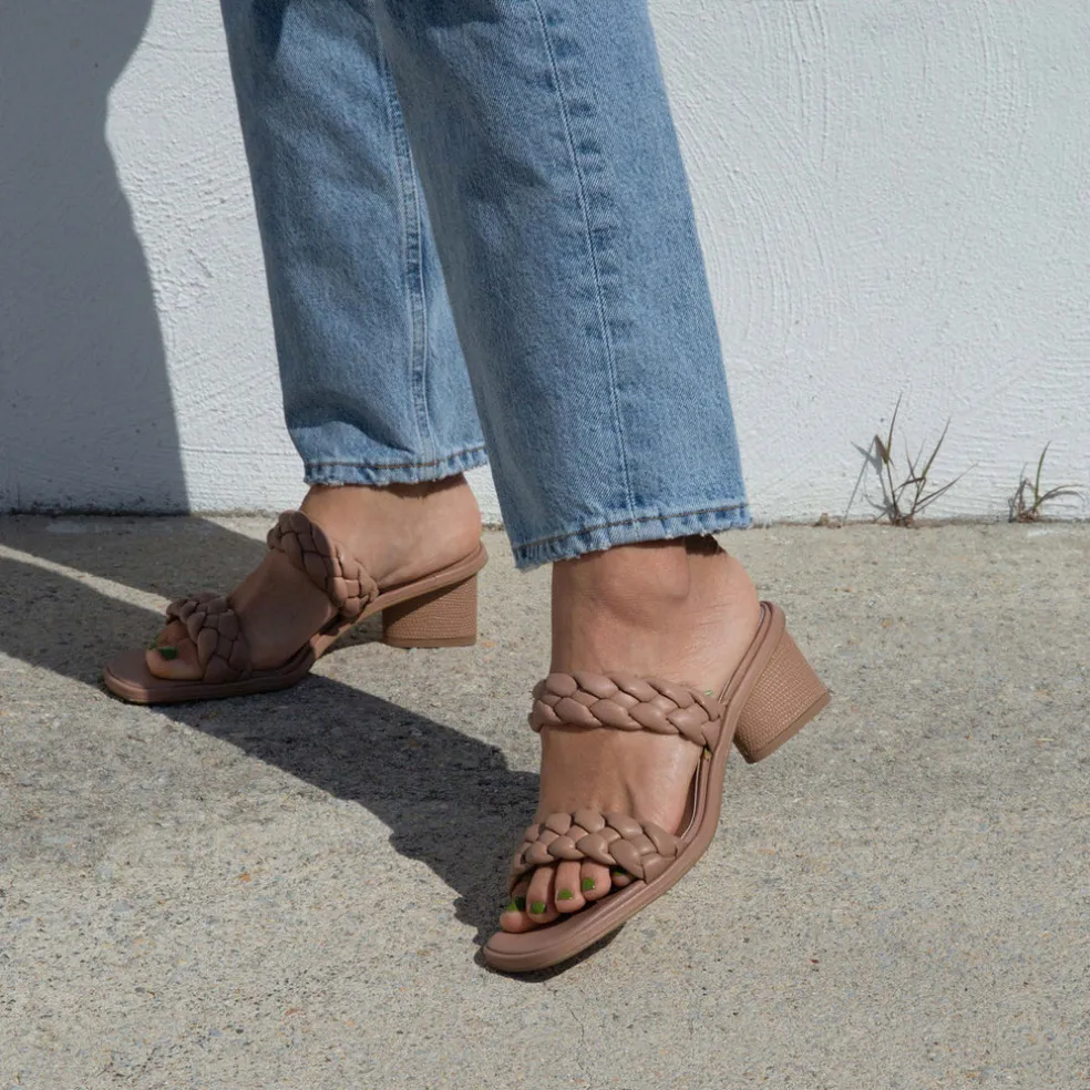 Ronin Sandals Cafe Stella